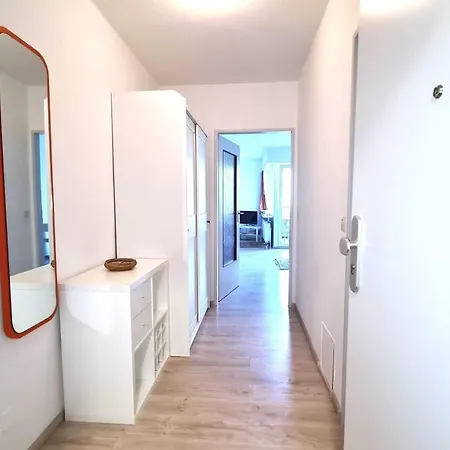 Terrassenhaus, 32 *